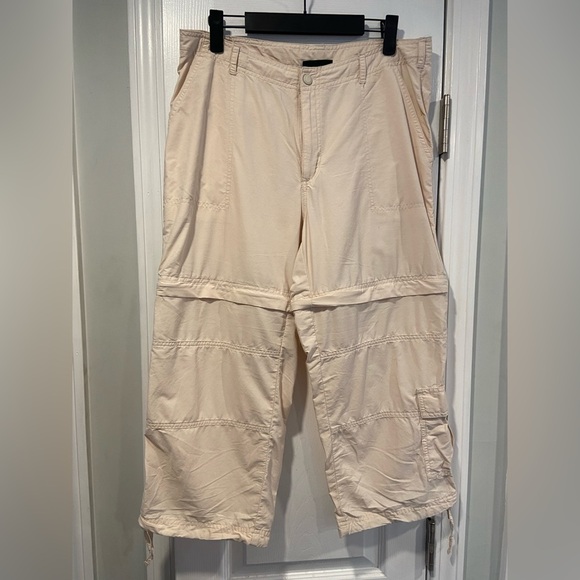 EMS Eastern Mountain Sports Cream Cargo Conversion Capri Hiking Pants Size 14 - Picture 1 of 13